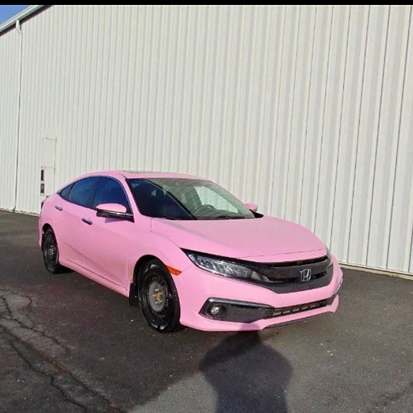 Meet your Posher, Katie - Picture 1 of 1